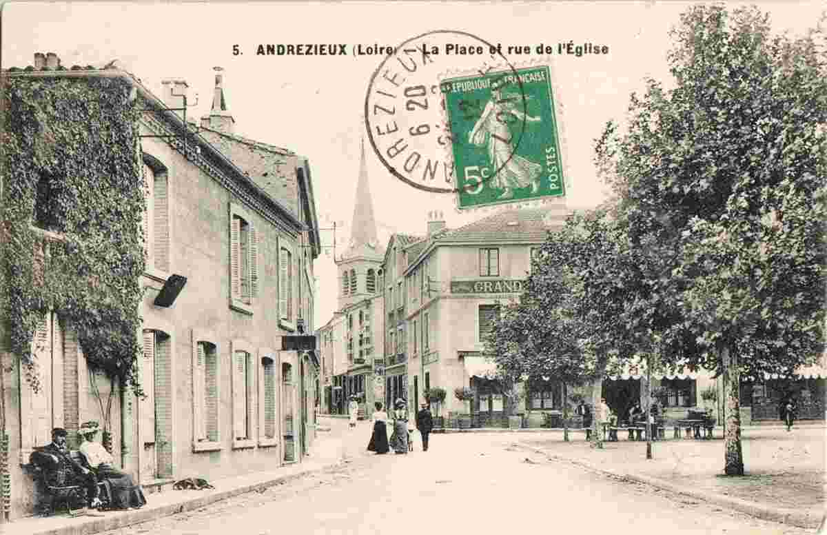 Andrézieux-Bouthéon. La Place et Rue de l'Église, 1912