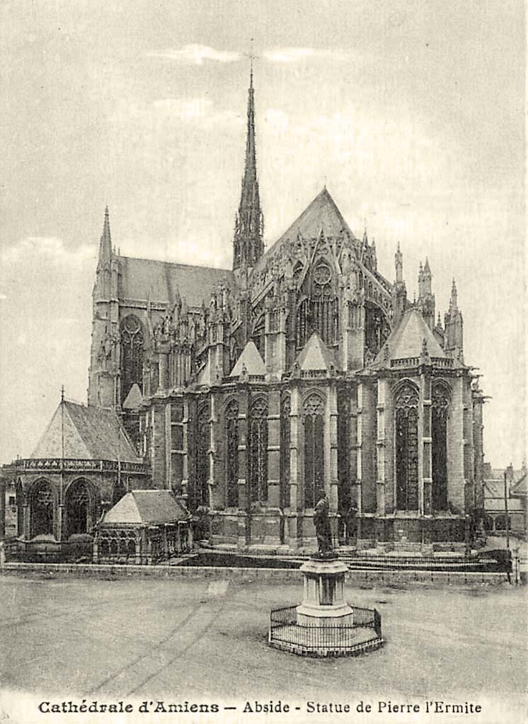 Amiens. La Cathédrale, Statue de Pierre l'Ermite