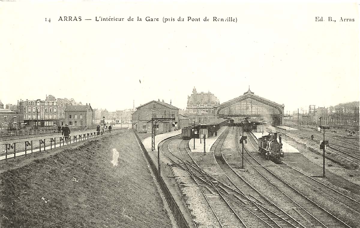 Arras. La Gare, intérieur (pris du Pont de Ronville), 1909