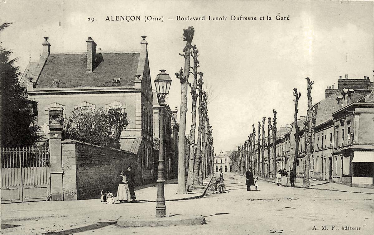 Alençon. Boulevard Lenoir Dufresne et La Gare