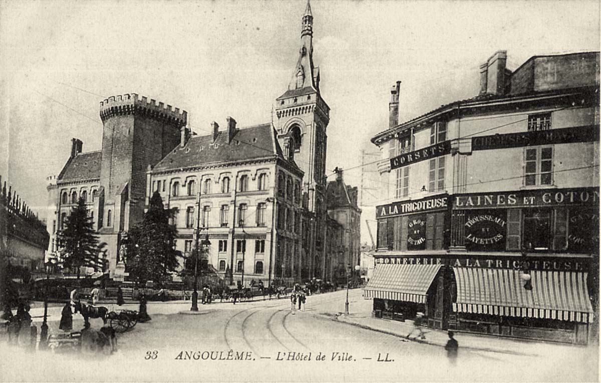 Angoulême. Hôtel de Ville