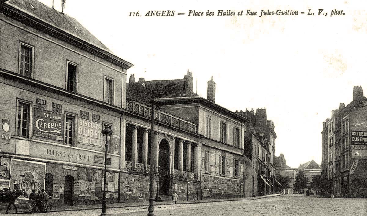 Angers. Place des Halles et Jules-Guitton