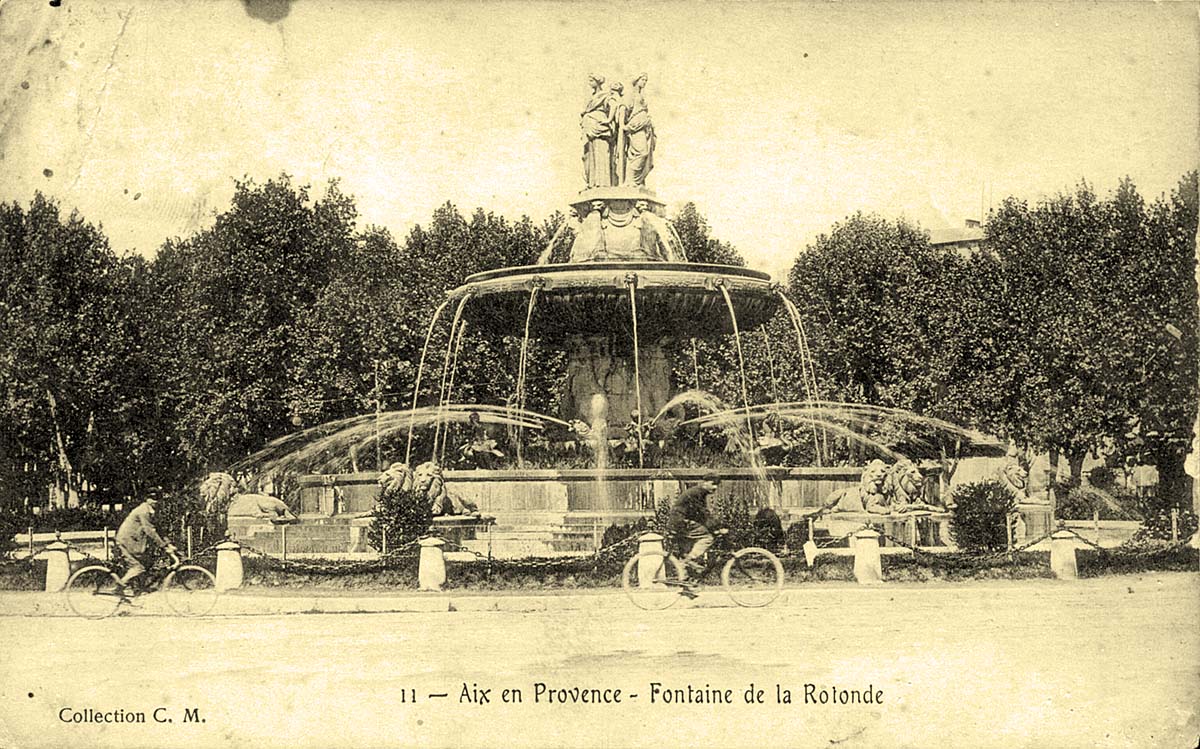 Aix-en-Provence. Grande Fontaine sur la Rotonde