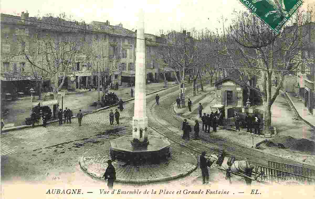 Aubagne. Place de l'Obélisque et Grande Fontaine