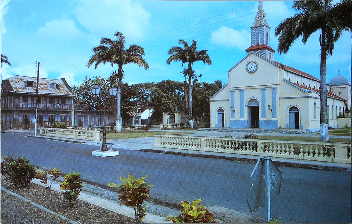 Anse-Bertrand. Panorama du l'Église
