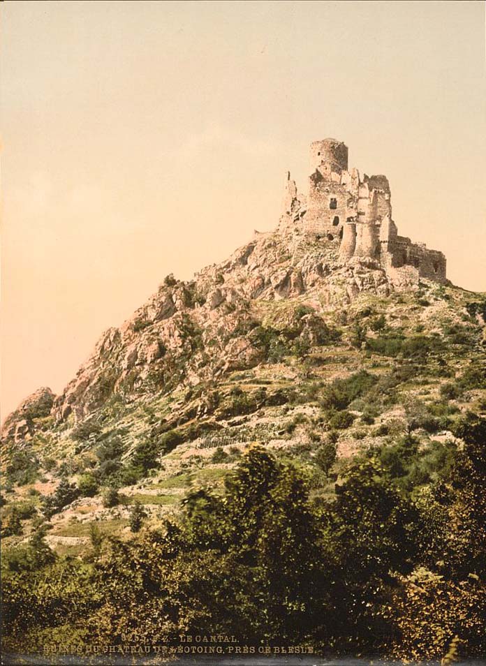 Blesle. Le Cantal, Château de Leoting, près de Blesle, Montagnes d'Auvergne, 1890