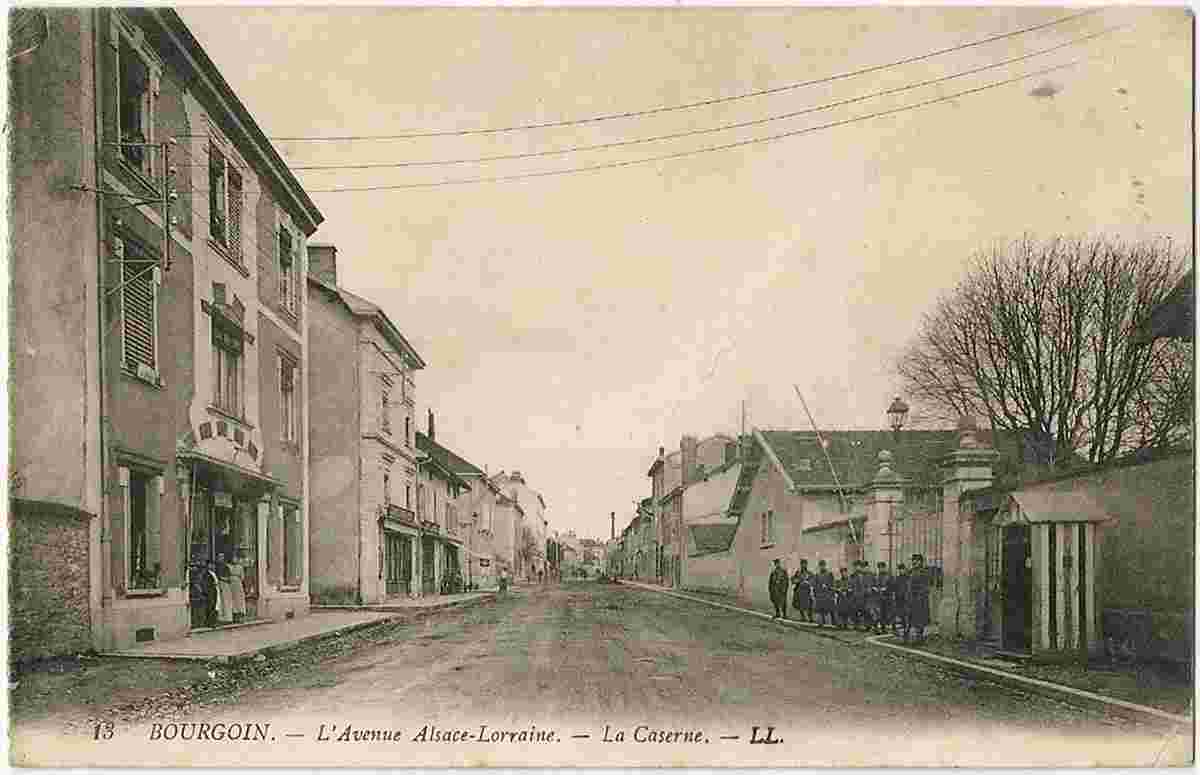 Bourgoin-Jallieu. Bourgoin - Avenue Alsace-Lorraine, la caserne