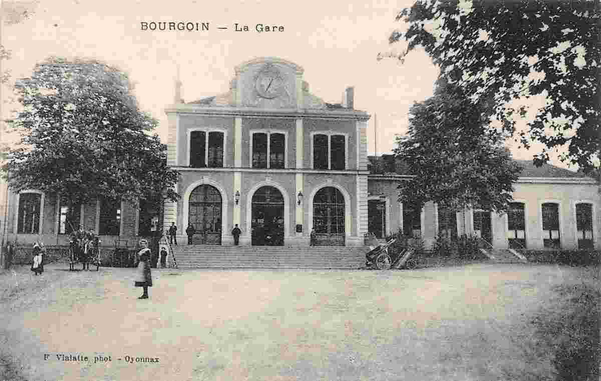 Bourgoin-Jallieu. Bourgoin - La Gare