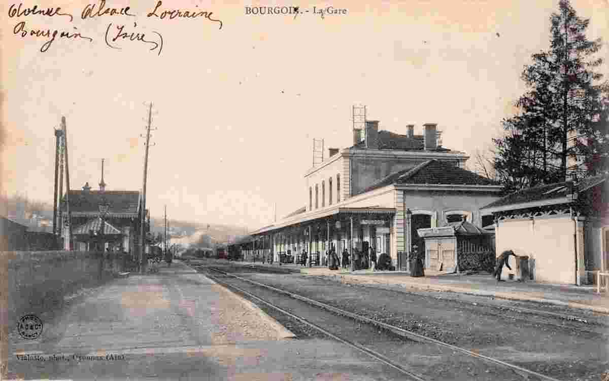 Bourgoin-Jallieu. Bourgoin - La Gare, plateforme, 1904