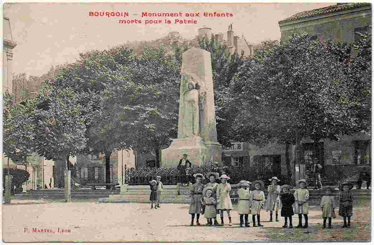 Bourgoin-Jallieu. Bourgoin - Monument aux Enfants morts pour la Patrie
