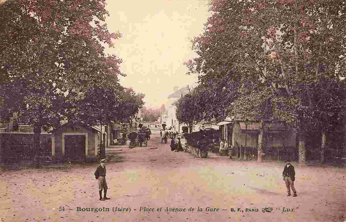 Bourgoin-Jallieu. Bourgoin - Place et Avenue de la Gare