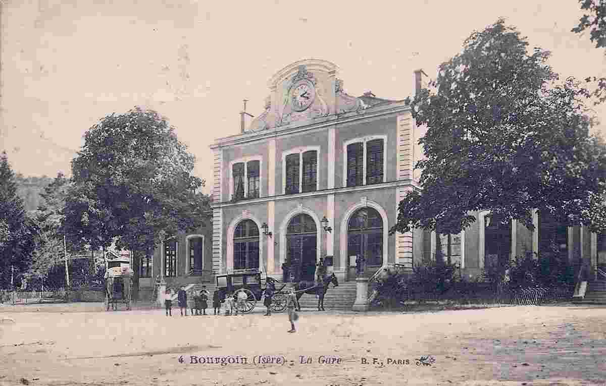 Bourgoin-Jallieu. Bourgoin - Place de la Gare, 1919