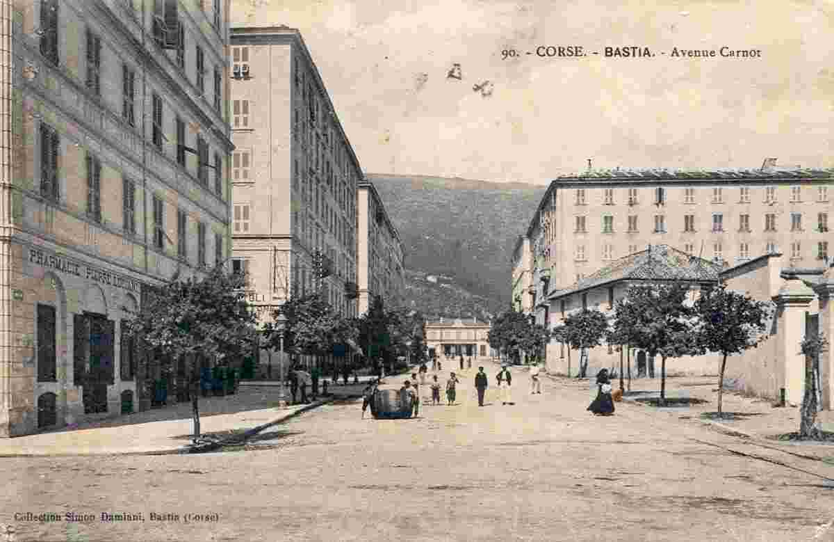 Bastia. Avenue Carnot