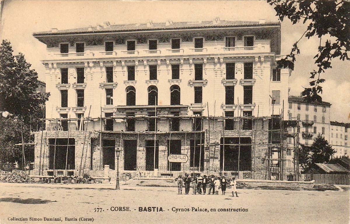 Bastia. Cyrnos Palace, en construction