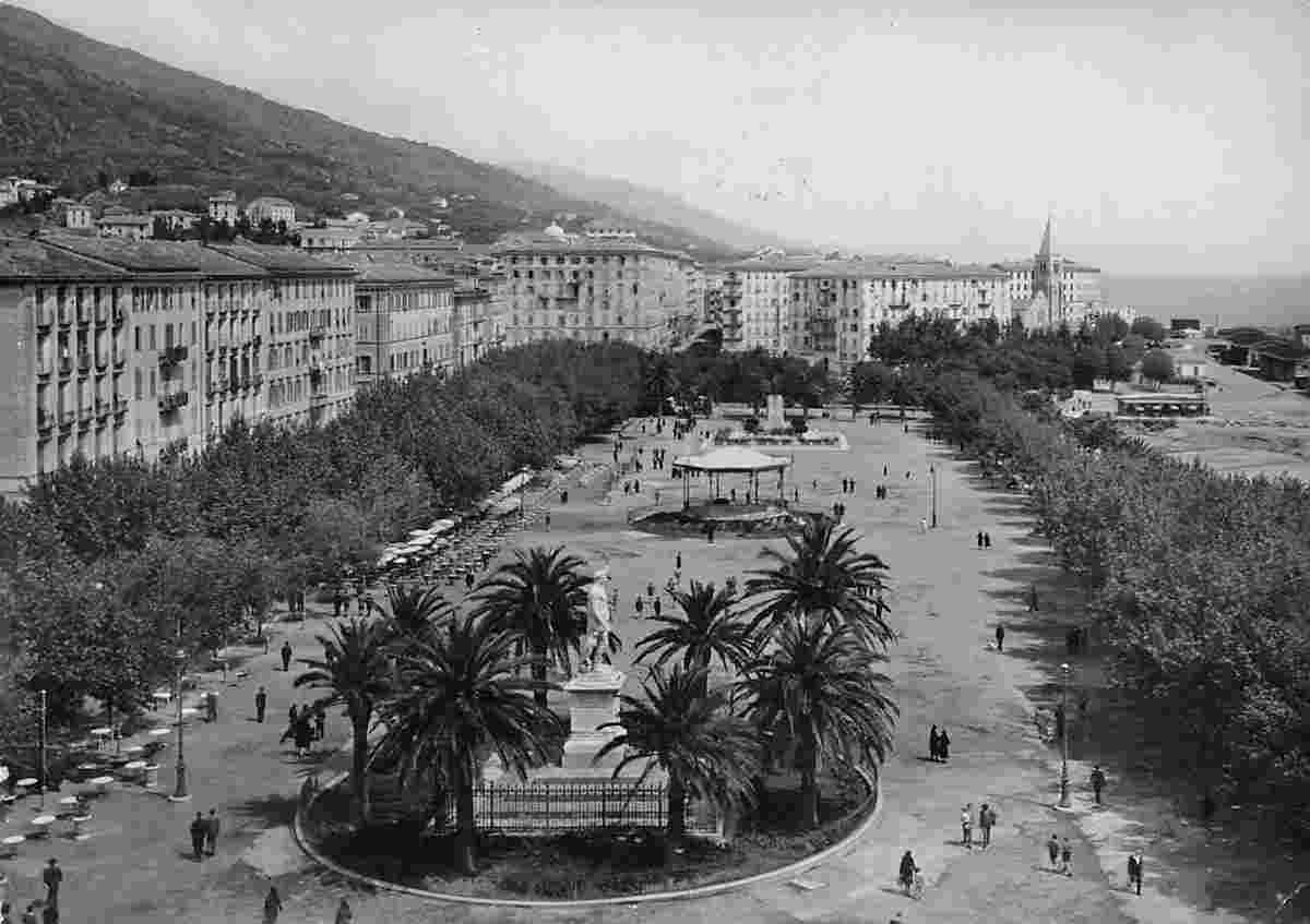Bastia. Place Saint-Nicolas, 1950