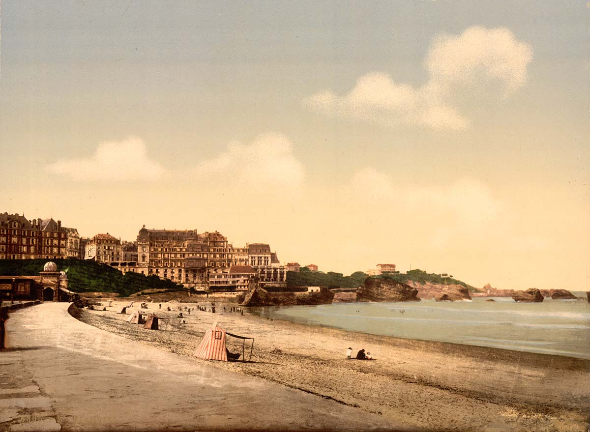 Biarritz. Panorama de la ville depuis la plage, 1890