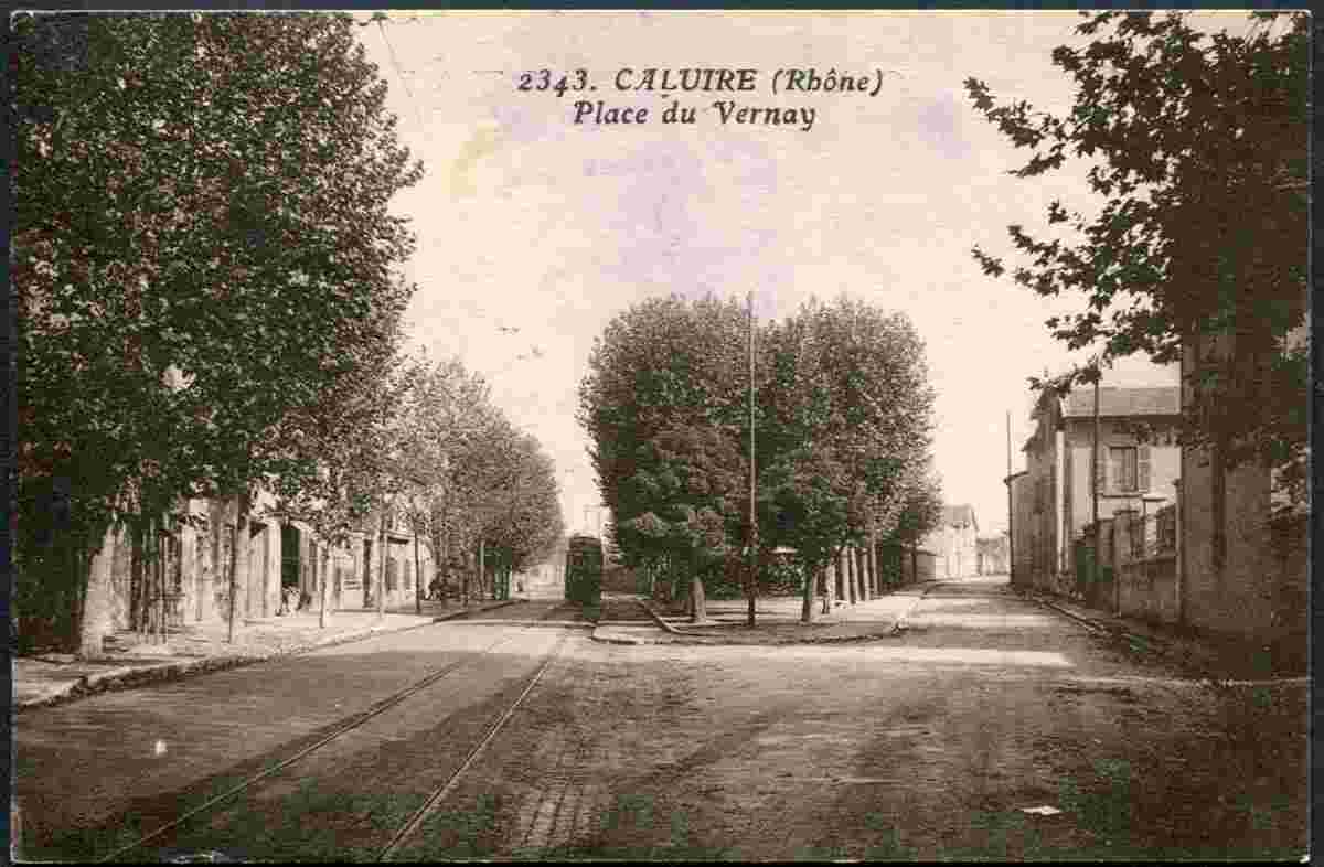 Caluire-et-Cuire. Place du Vernay