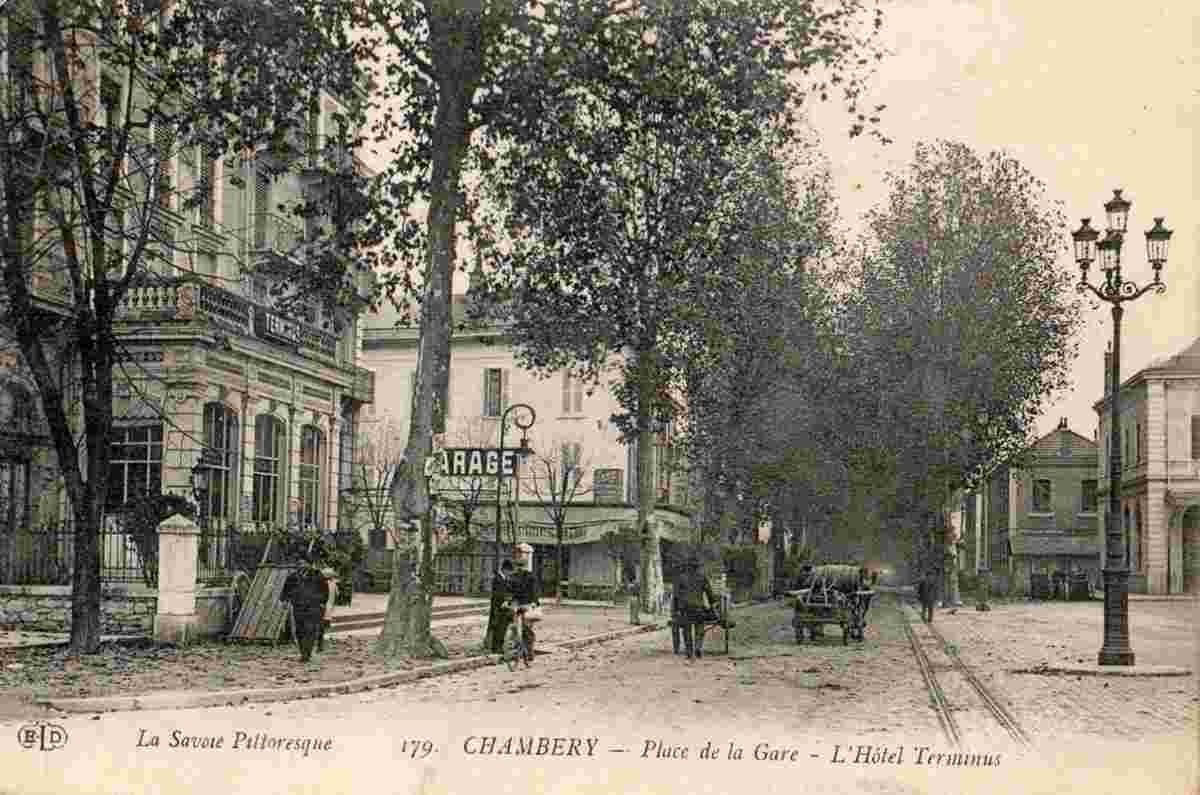 Chambéry. Place de la Gare, l'Hôtel Terminus