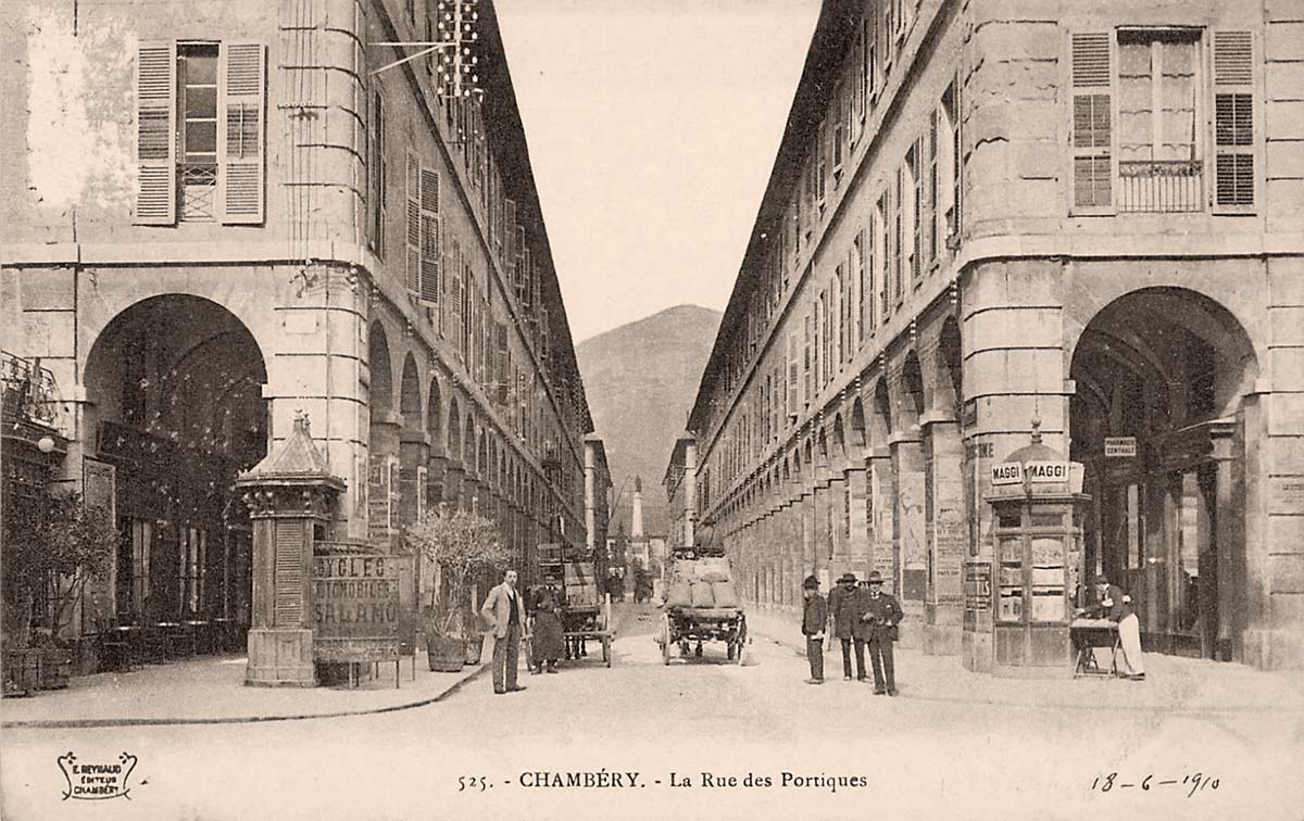 Chambéry. Rue des Portiques, 1913 (éventuellement Rue de Boigne)