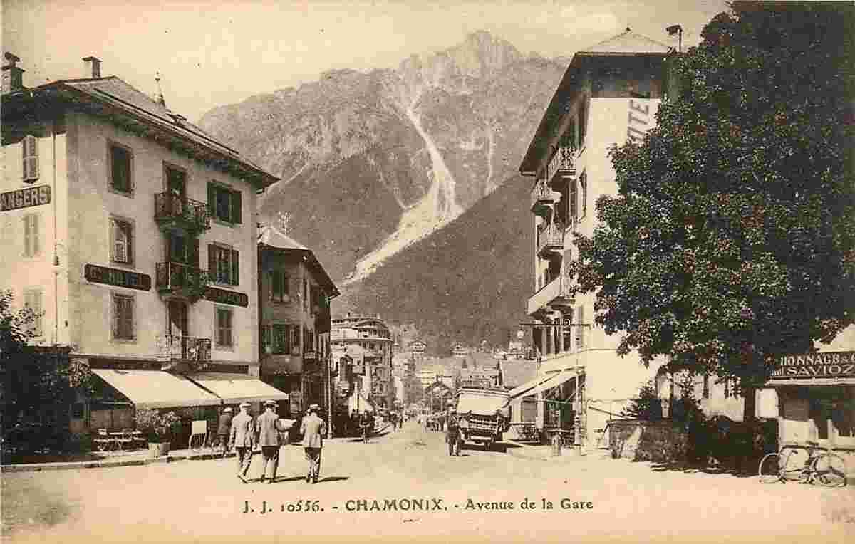 Chamonix-Mont-Blanc. Avenue de la Gare