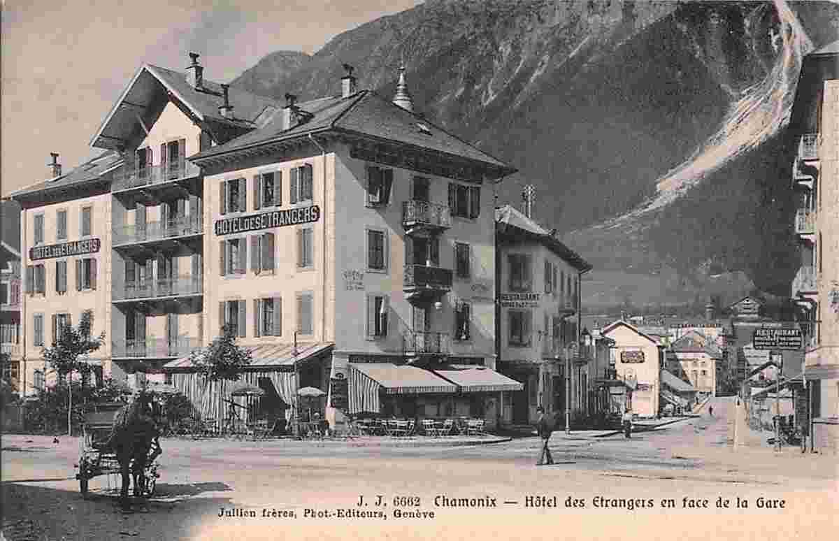 Chamonix-Mont-Blanc. Hôtel des Etrangers en face de la Gare