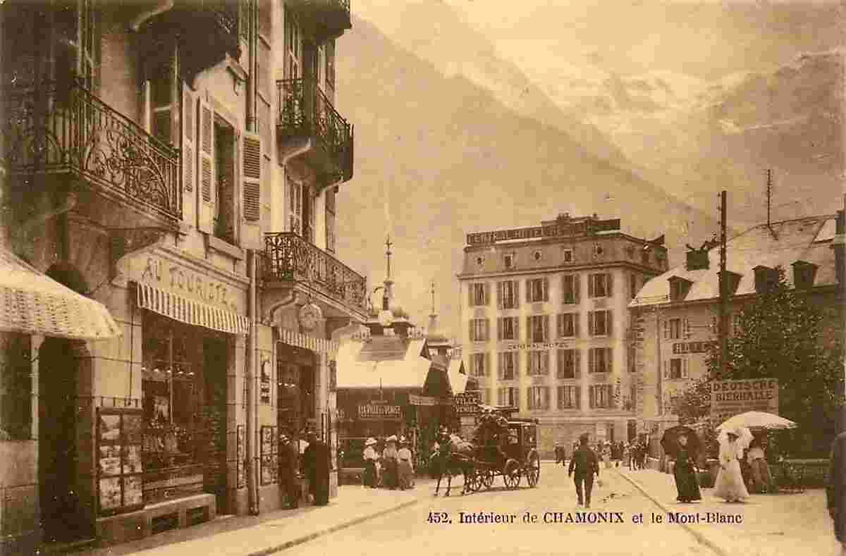 Chamonix-Mont-Blanc. Rue de la Commune et Central Hôtel