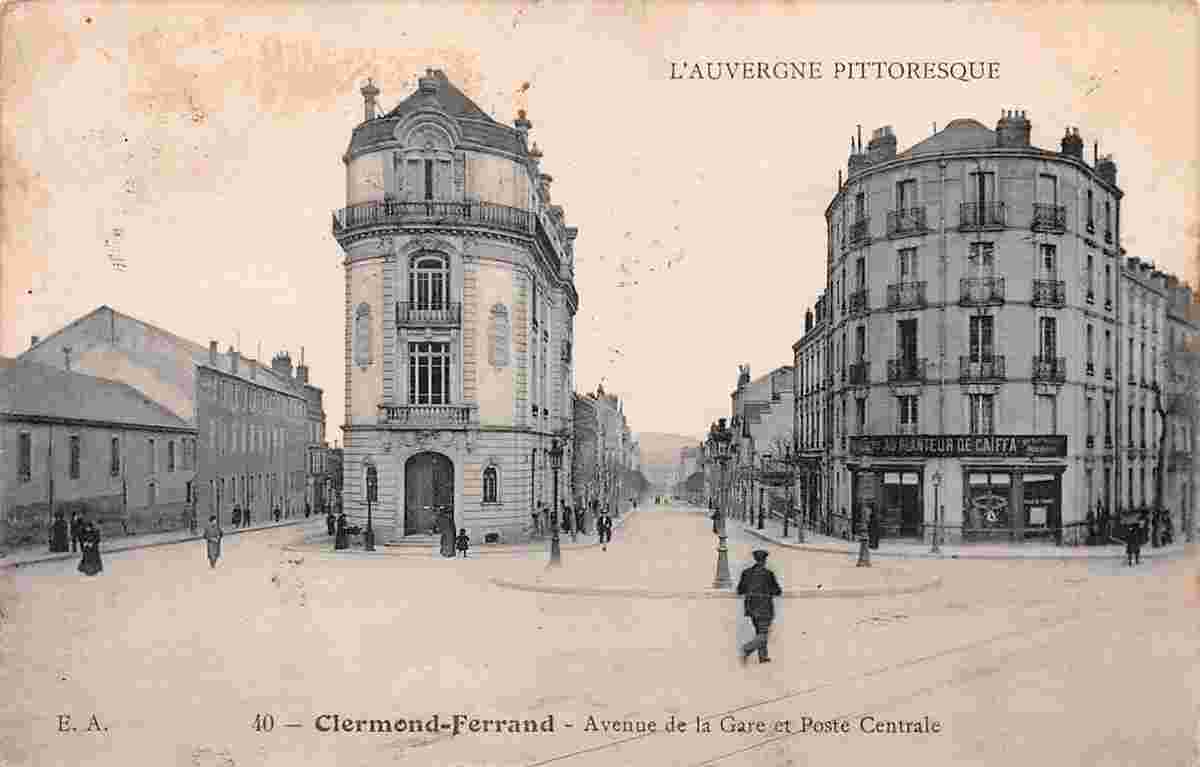 Clermont-Ferrand. Avenue de la Gare, la Poste