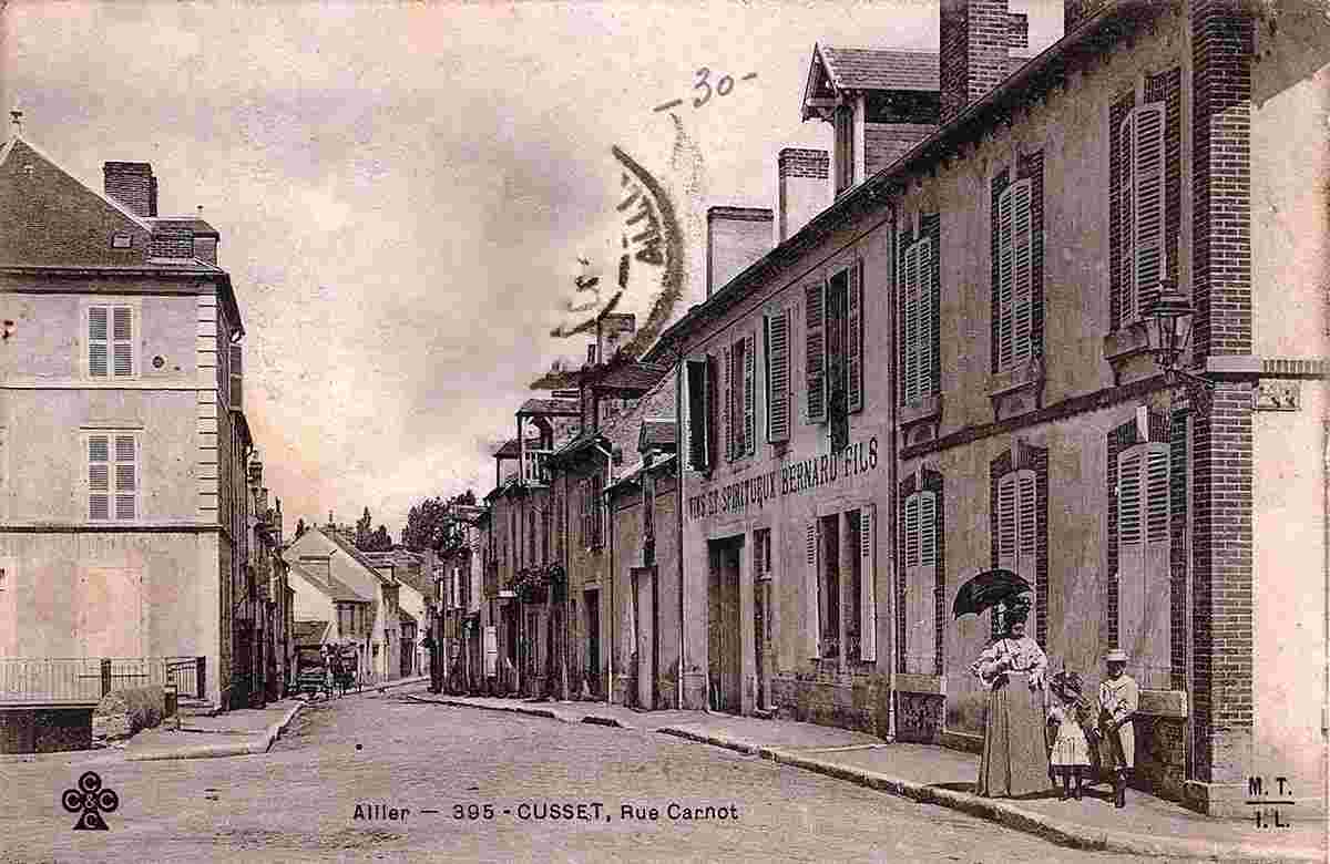 Cusset. Rue Carnot