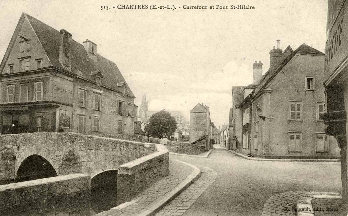 Chartres. Carrefour et Pont Saint Hilaire