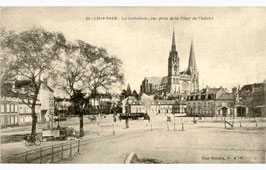 Chartres. Place du Châtelet