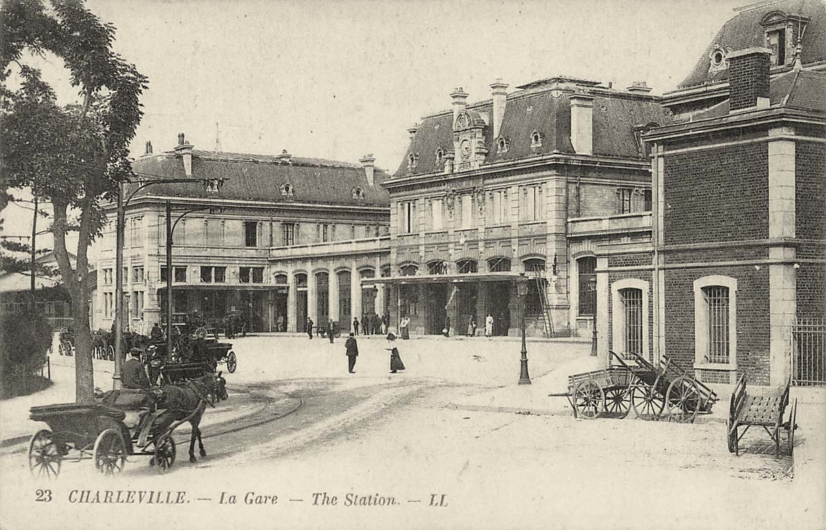 Charleville-Mézières. Charleville - Avenue de la Gare