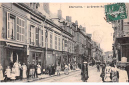 Charleville-Mézières. La Grande Rue