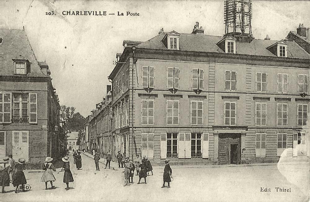Charleville-Mézières. Charleville - La Poste