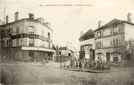 Champigny-sur-Marne. La Place d'Armes