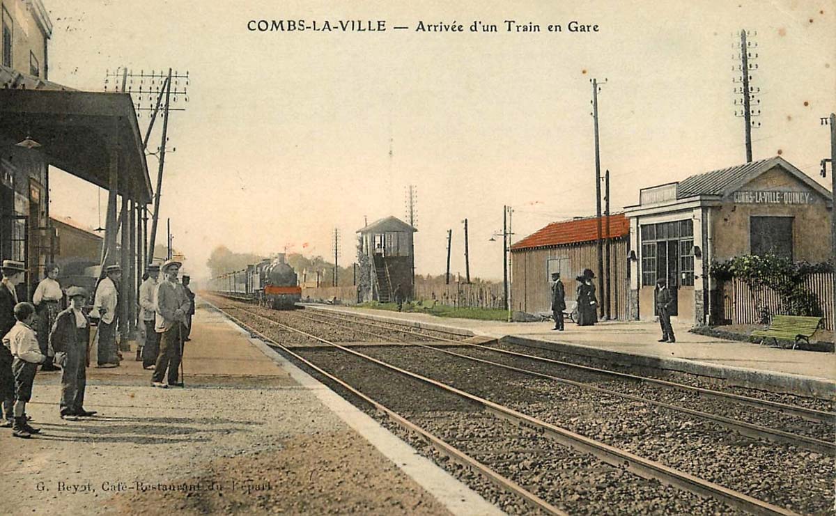 Combs-la-Ville. Arrivée d'un Train en la Gare