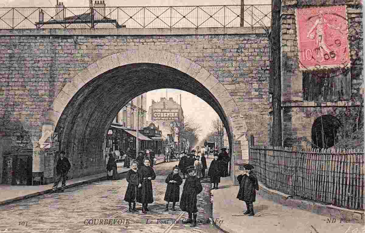 Courbevoie. Le Pont du Chemin de Fer, 1905