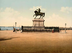 Cherbourg-Octeville. Statue of Napoleon I