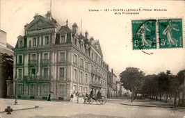 Châtellerault. L'Hôtel Moderne