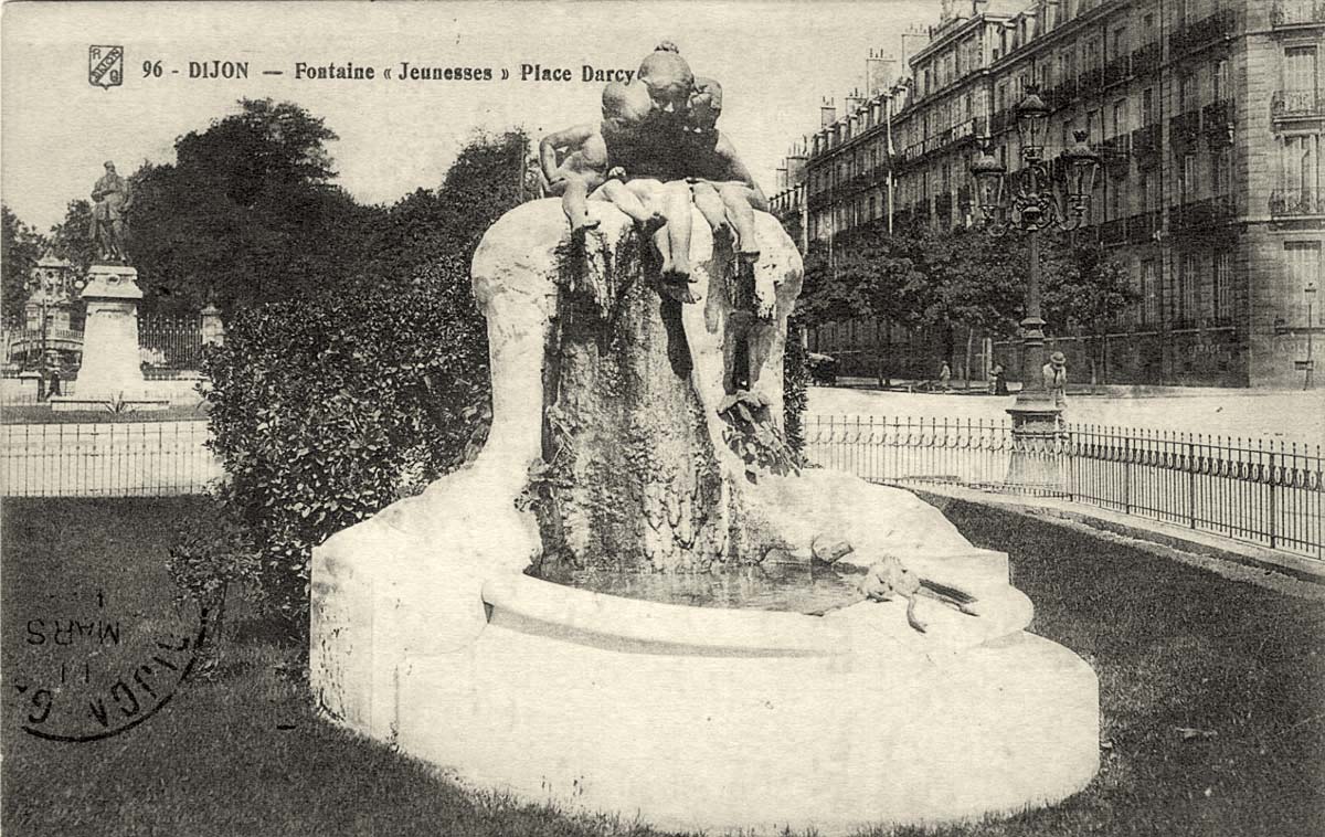 Dijon. Fontaine 'Jeunesse', Place Darcy, 1931