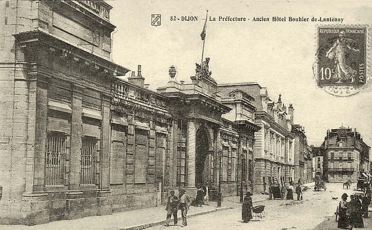 Dijon. La Préfecture - ancien Hôtel Bouhiere de Lantenay