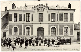Dammarie-les-Lys. Mairie et Écoles