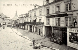 Deuil-la-Barre. Rue de la Mairie