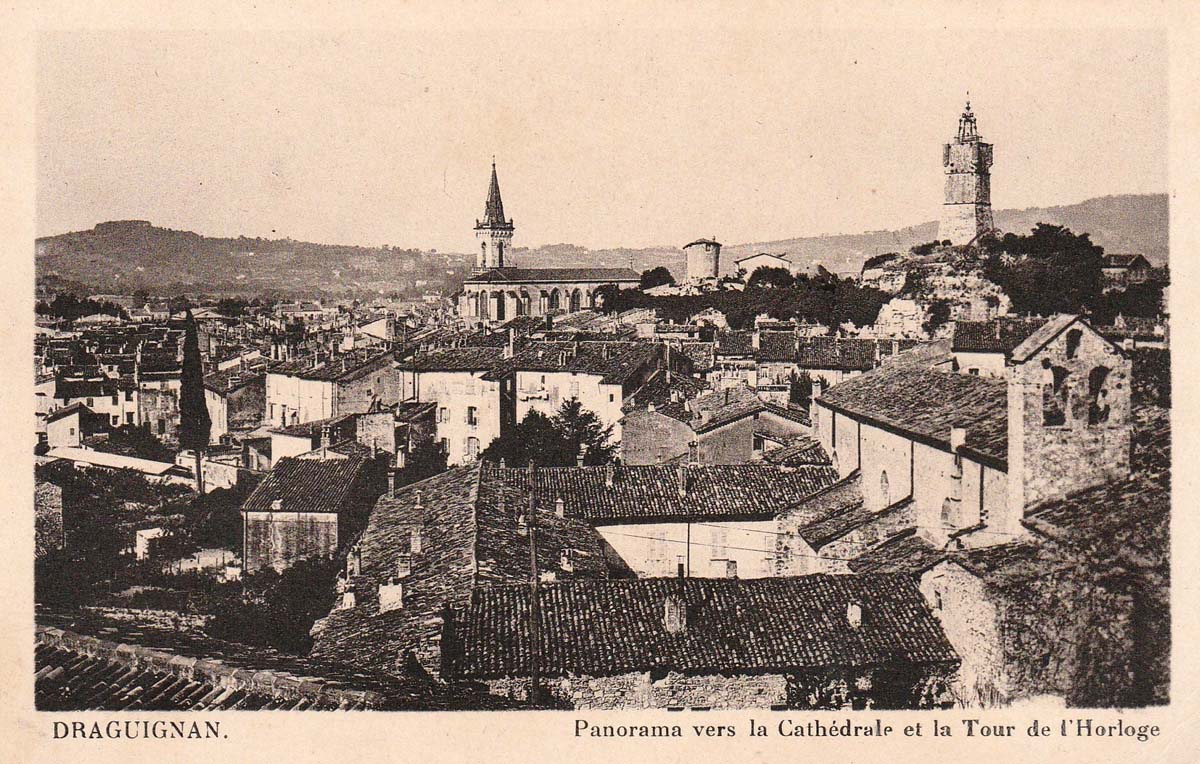 Draguignan. La Tour de l'Horloge et la Cathédrale