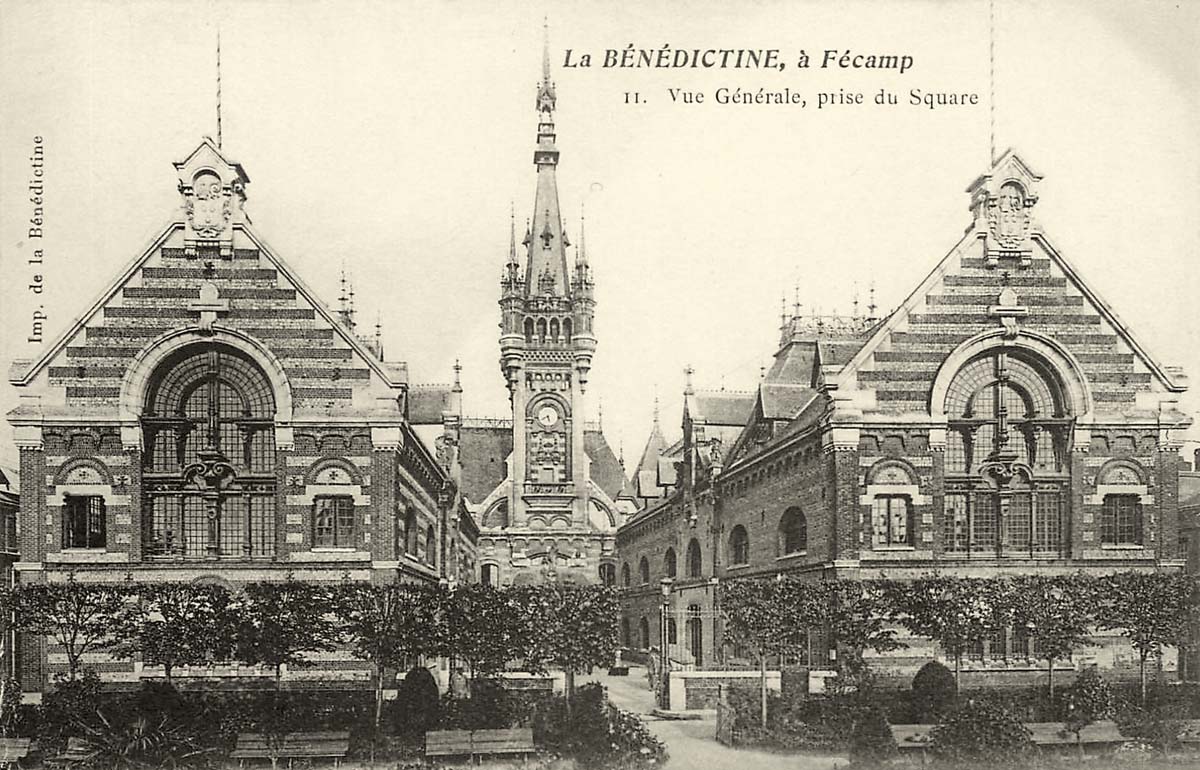 Fécamp. La Bénédictine - Place, 1912