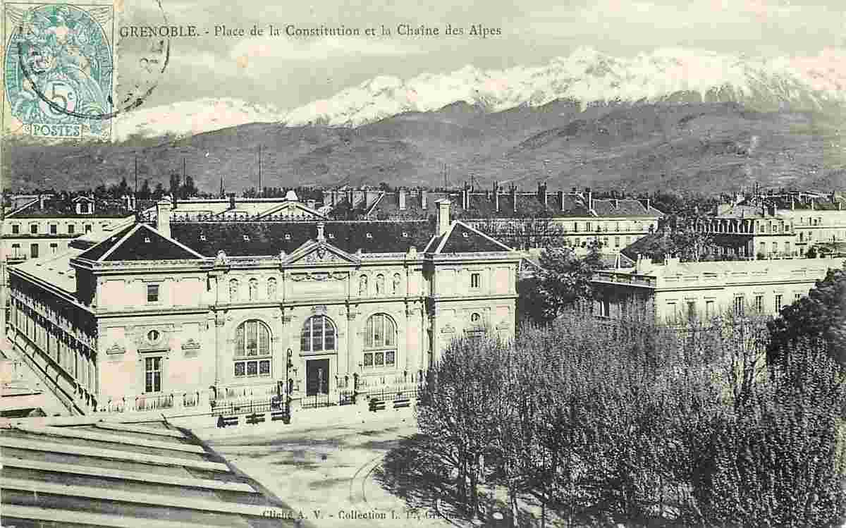 Grenoble. Place de la Constitution