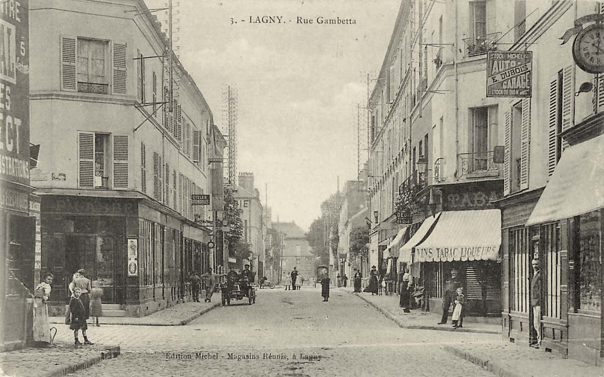 Lagny-sur-Marne. Rue Gambetta