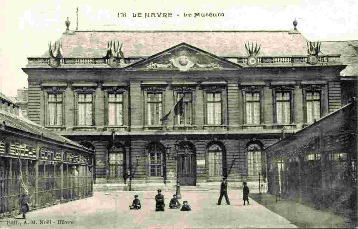 Le Havre. Le Muséum et Marché Notre Dame