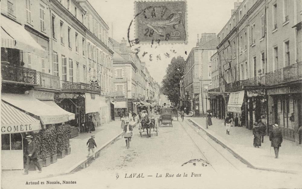 Laval. La Rue de la Paix