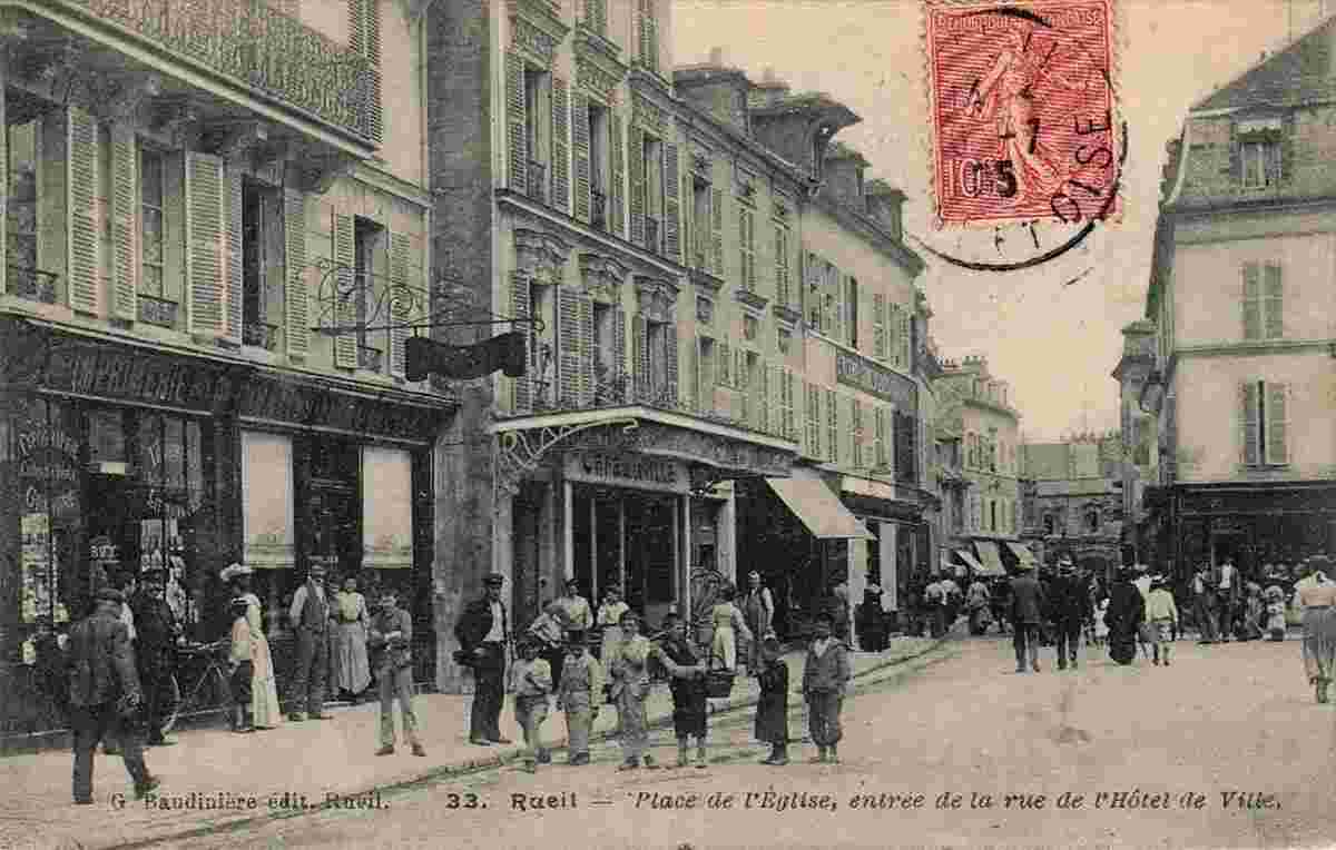 Rueil-Malmaison. Place de l'Eglise, entrée de la rue de l'Hôtel de Ville, 1905