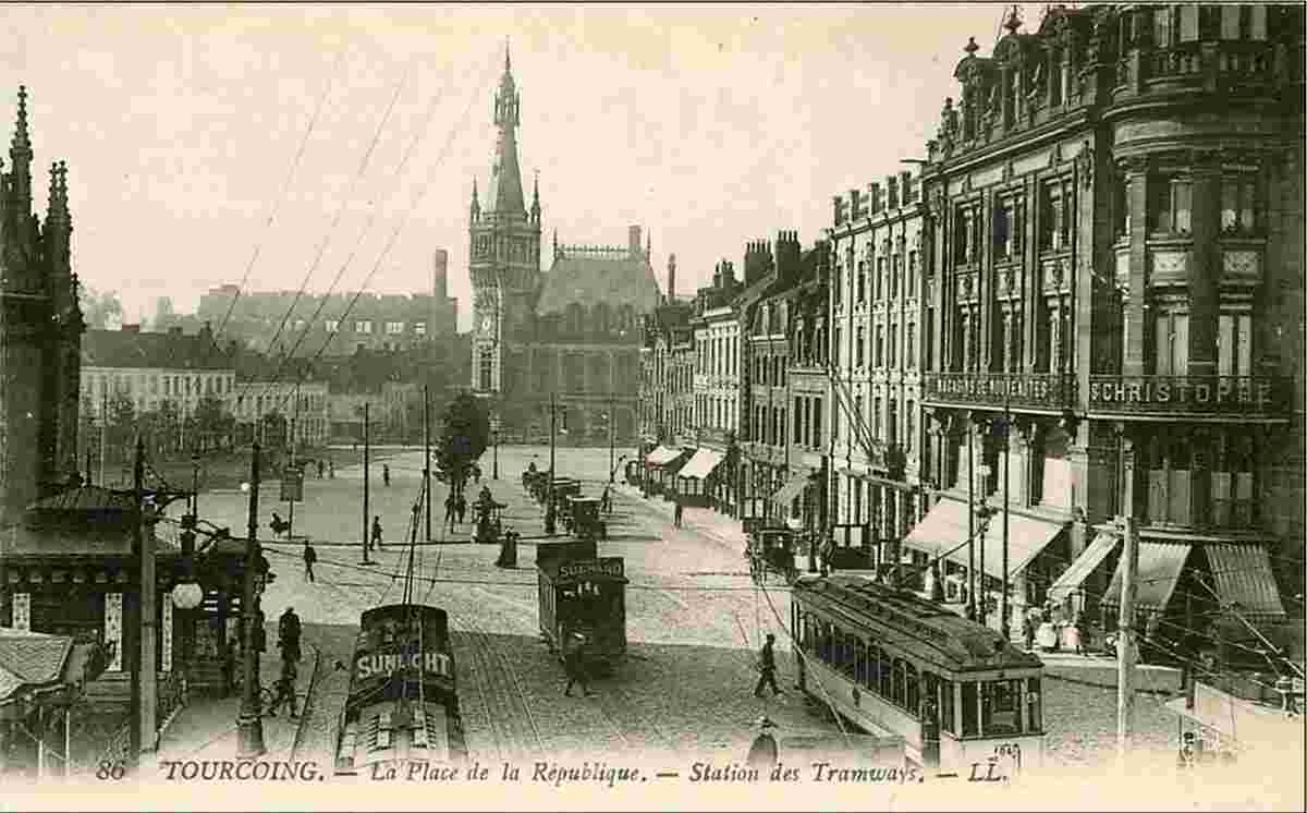 Tourcoing. Place de la République, Station des Tramways